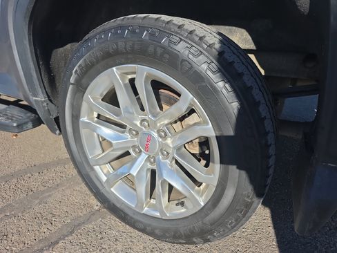 Used 2020 GMC Sierra 1500 SLT w/ SLT Premium Package image 12