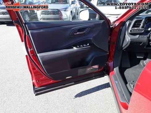 New 2025 Toyota Crown Signia w/ Advanced Technology Package image 8