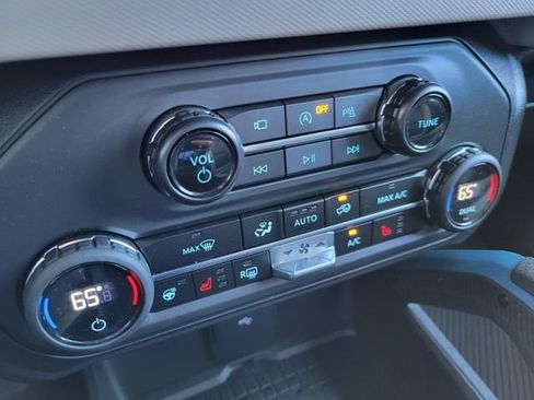 Used 2024 Ford Bronco Wildtrak image 34