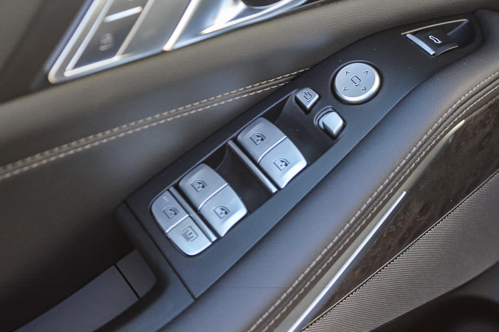 Used 2027 BMW X7 xDrive40i AWD/4WD image 19