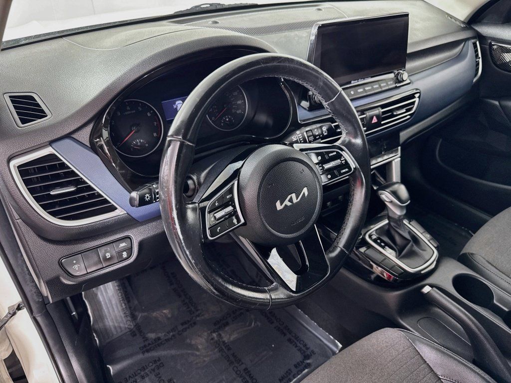 Used 2022 Kia Seltos S FWD image 10