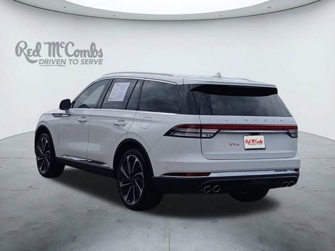 Used 2023 Lincoln Aviator Reserve w/ Equipment Group 201A image 3