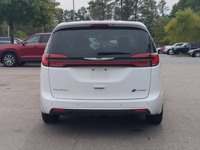 Used 2024 Chrysler Pacifica Limited FWD image 7