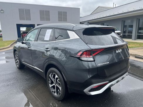 Used 2023 Kia Sportage EX AWD/4WD image 3
