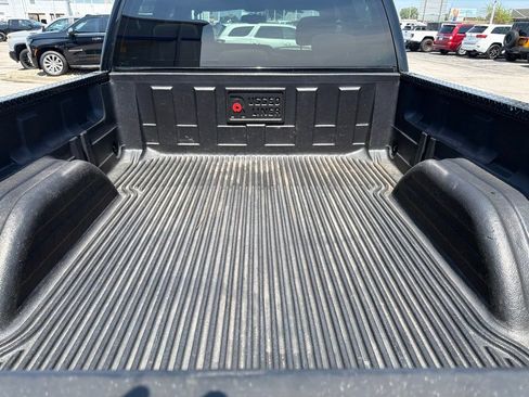 Used 2007 GMC Sierra 2500 SLE w/ Skid Plate Package AWD/4WD image 12