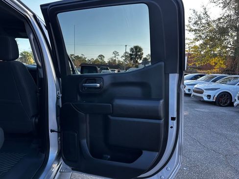 Used 2022 Chevrolet Silverado 1500 Custom image 35