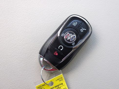 Used 2023 Buick Enclave Avenir w/ Avenir Technology Package FWD image 29