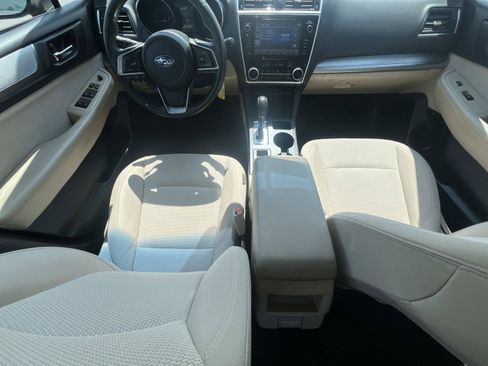 Used 2018 Subaru Outback 2.5i Premium AWD/4WD image 19
