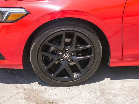 Used 2023 Honda Civic Sport image 5