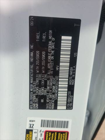 Certified 2024 Toyota Grand Highlander AWD Hybrid image 44