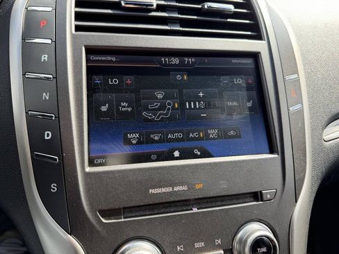 Used 2015 Lincoln MKC AWD image 13