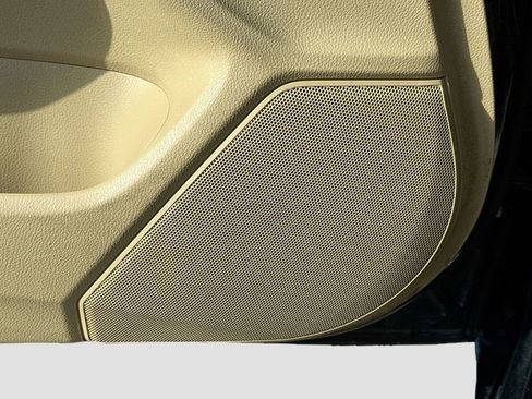 Used 2010 Honda Accord LX-P image 21