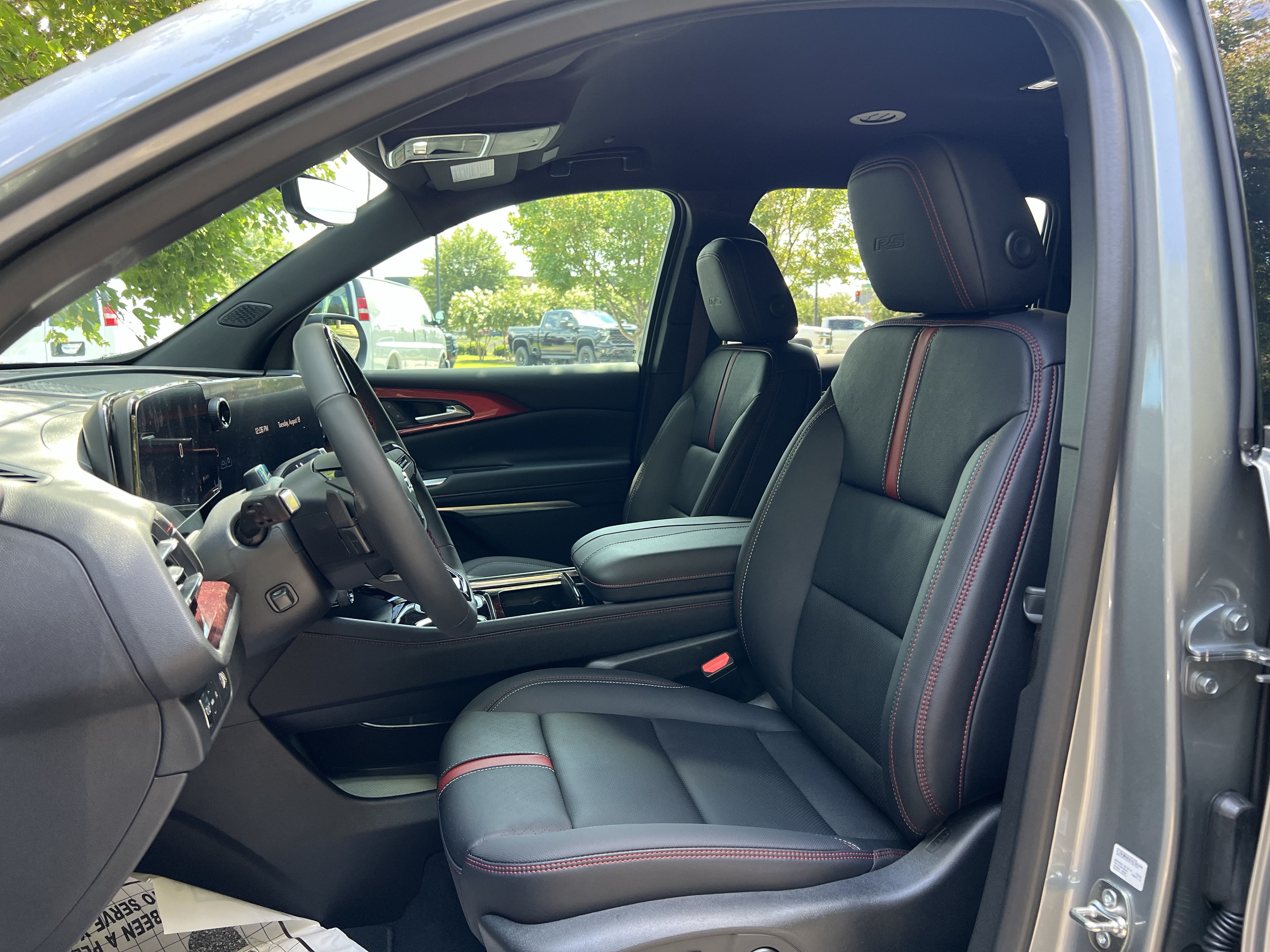 New 2026 Chevrolet Traverse RS FWD image 42