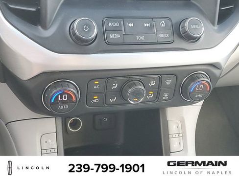 Used 2019 GMC Acadia SLT image 33