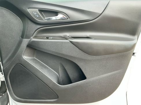 Used 2024 Chevrolet Equinox LT image 16