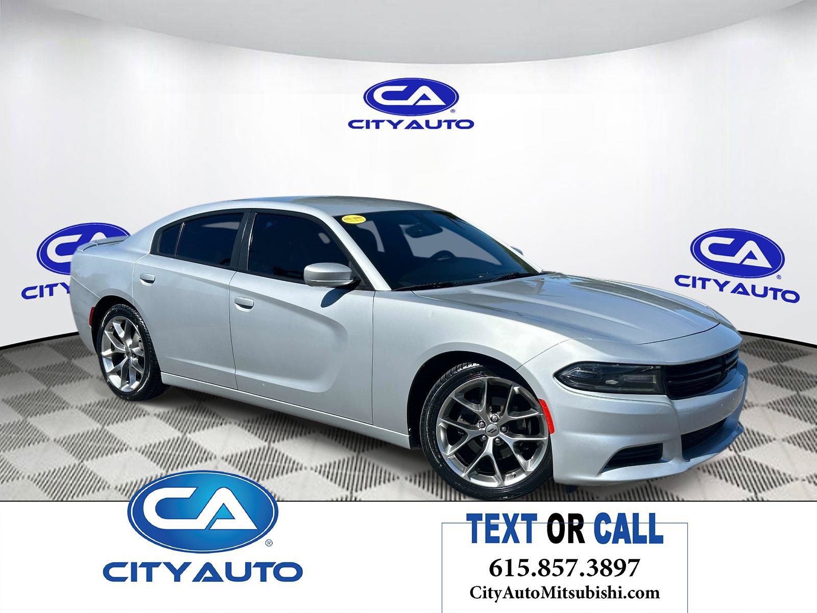 Used 2020 Dodge Charger SXT w/ Plus Group RWD image 1