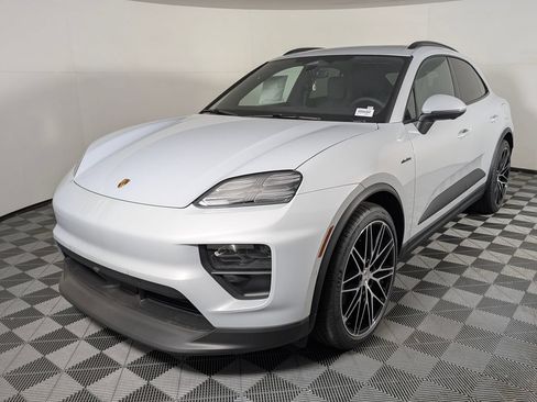 New 2026 Porsche Macan Electric RWD image 1