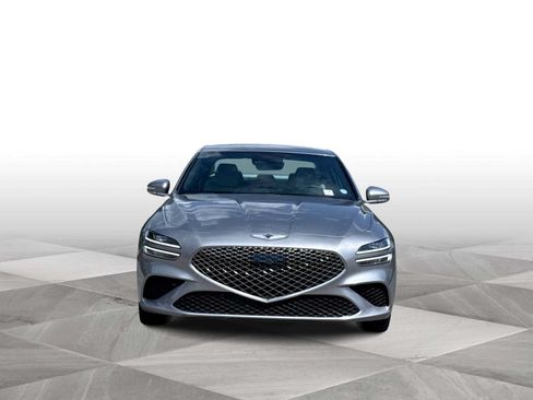 Used 2023 Genesis G70 2.0T RWD image 3