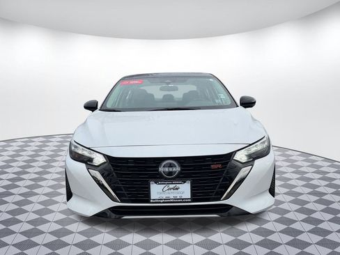 Used 2024 Nissan Sentra SR w/ SR Premium Package image 2
