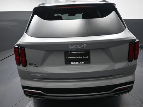 Certified 2023 Kia Sorento SX image 36