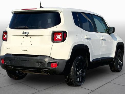Used 2023 Jeep Renegade Latitude AWD/4WD image 13