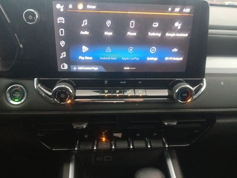 Used 2023 Chevrolet Colorado LT image 30