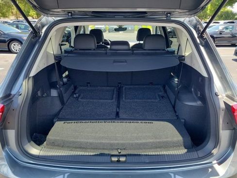 Used 2023 Volkswagen Tiguan SE FWD image 11
