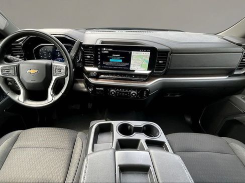 Used 2026 Chevrolet Silverado 1500 LT AWD/4WD image 8