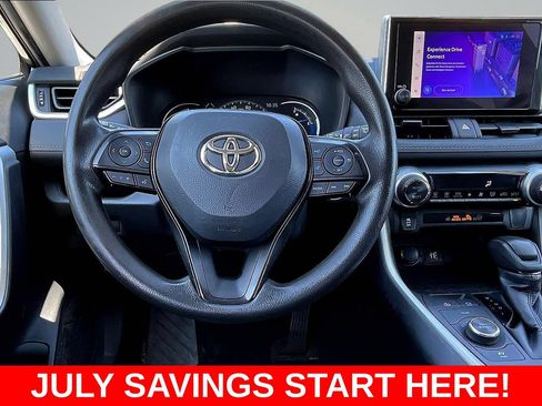 Used 2023 Toyota RAV4 XLE AWD/4WD image 11