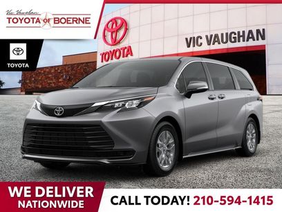 New 2026 Toyota Sienna LE