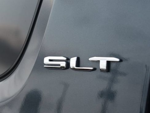 Used 2020 GMC Acadia SLT AWD/4WD image 13
