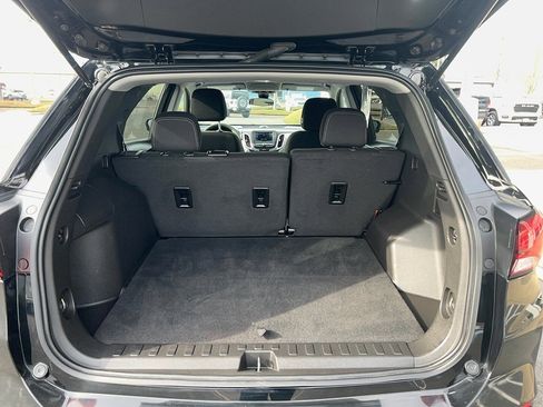 Used 2023 Chevrolet Equinox LT FWD image 19