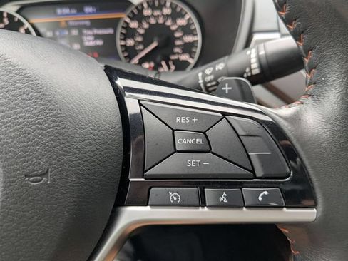 Used 2024 Nissan Altima 2.5 SR FWD image 25