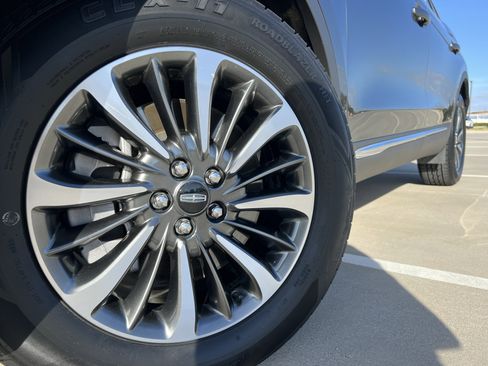 Certified 2023 Lincoln Nautilus Standard w/ Premium Package image 13