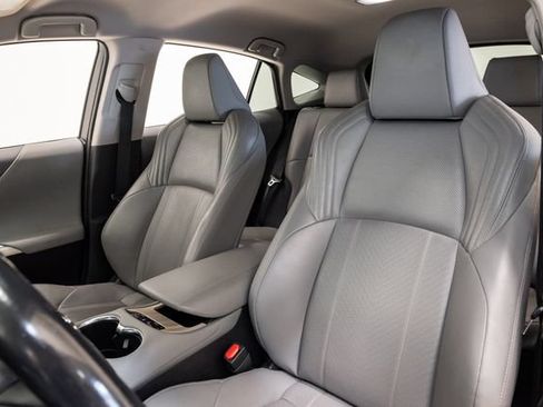 Used 2021 Toyota Venza XLE w/ Softex Package AWD/4WD image 9