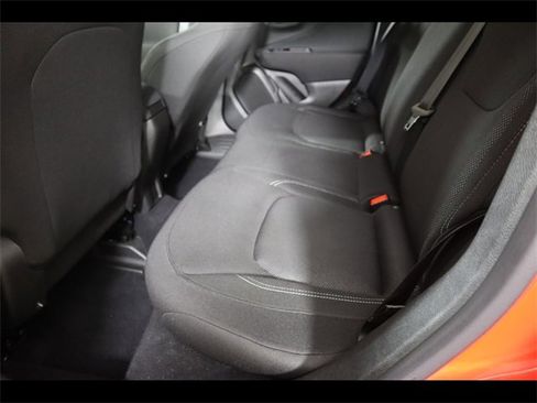 Used 2020 Jeep Renegade Sport image 12