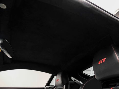Used 2015 Aston Martin V8 Vantage GT RWD image 42
