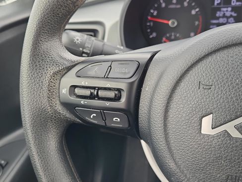 Used 2023 Kia Rio LX image 14
