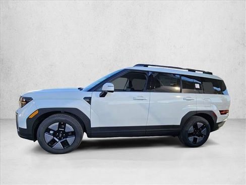 Used 2025 Hyundai Santa Fe SEL image 4