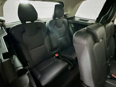 Used 2023 Volvo XC90 B6 Core w/ Climate Package image 28