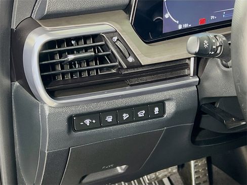 Certified 2025 Kia Telluride SX Prestige X-Line image 10