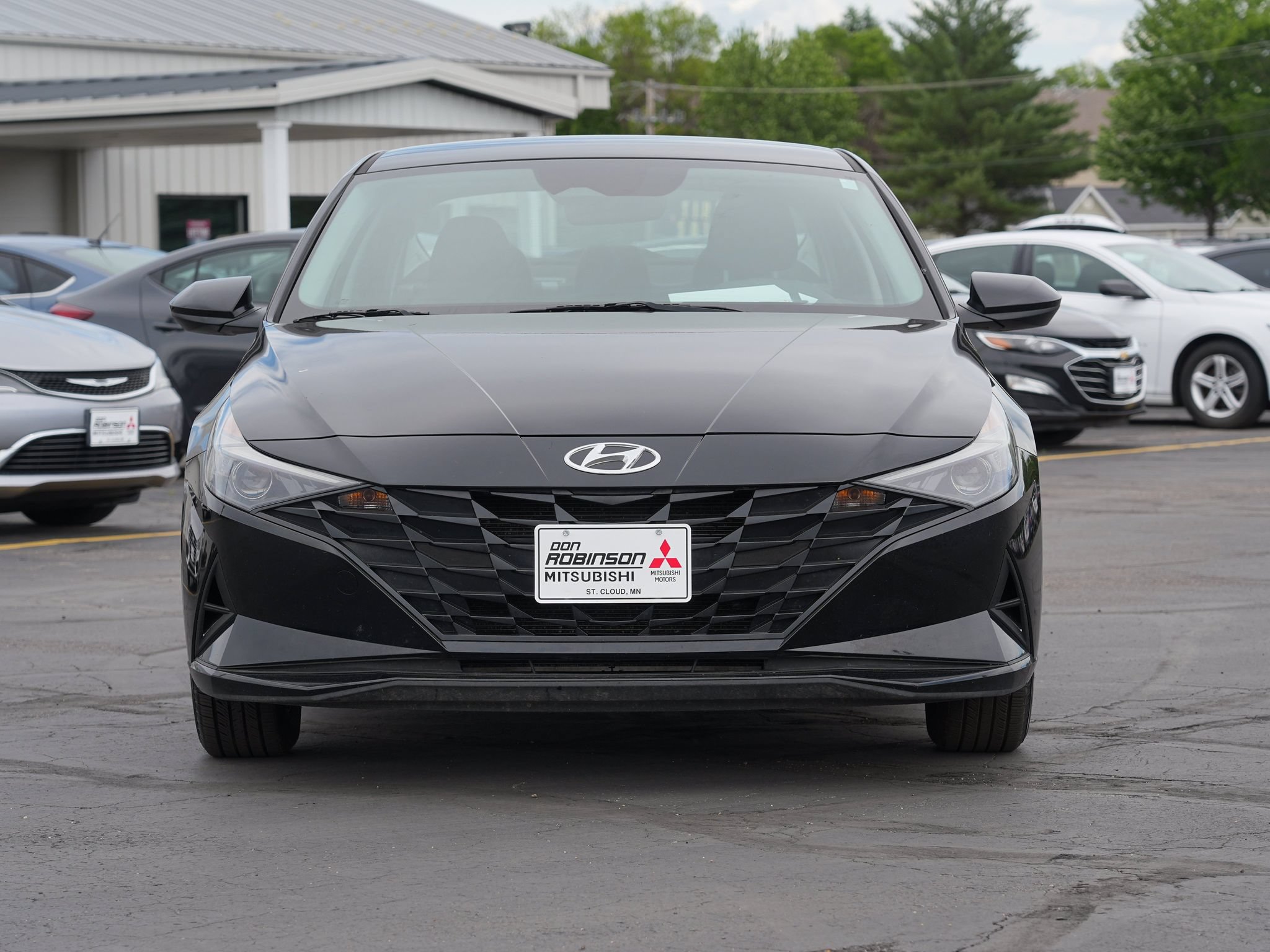 Used 2023 Hyundai Elantra SE FWD image 9