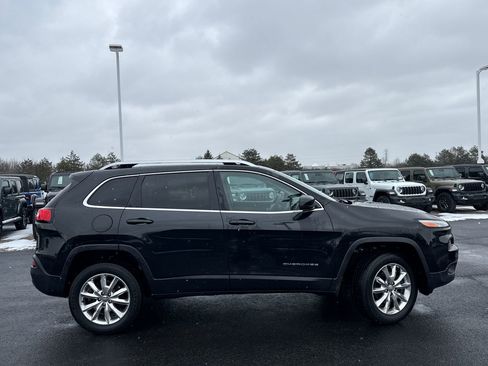 Used 2015 Jeep Cherokee Limited image 2