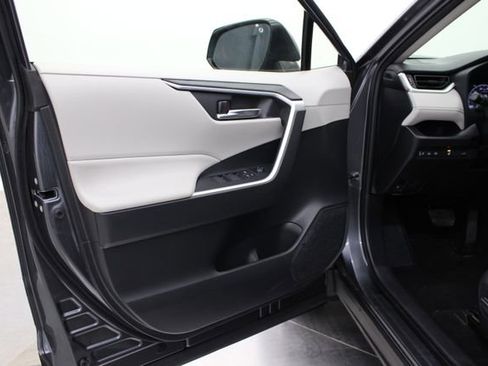 Used 2023 Toyota RAV4 XLE w/ Convenience Package AWD/4WD image 34