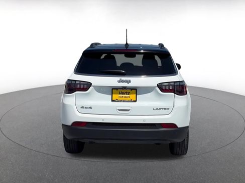 Used 2025 Jeep Compass Limited AWD/4WD image 12