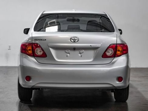 Used 2010 Toyota Corolla LE FWD image 12