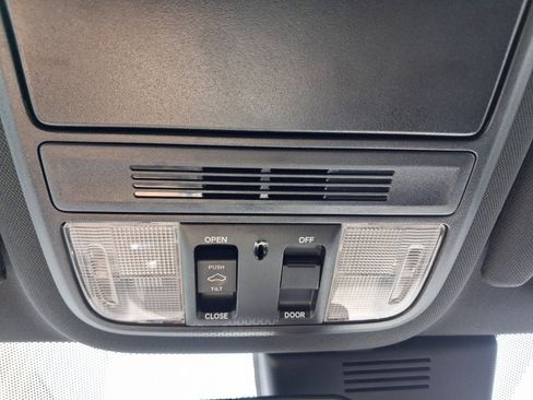Used 2022 Honda Accord Sport image 30