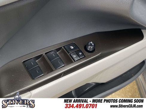 Used 2023 Toyota Camry SE image 20