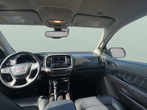 Used 2022 GMC Canyon Denali image 24