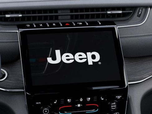 New 2025 Jeep Grand Cherokee L Overland w/ Advanced Protech Group III AWD/4WD image 46